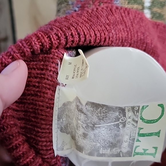 JG Hook Vintage Sweater - Picture 3 of 4